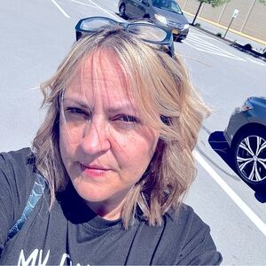 Meet your Posher, Tera